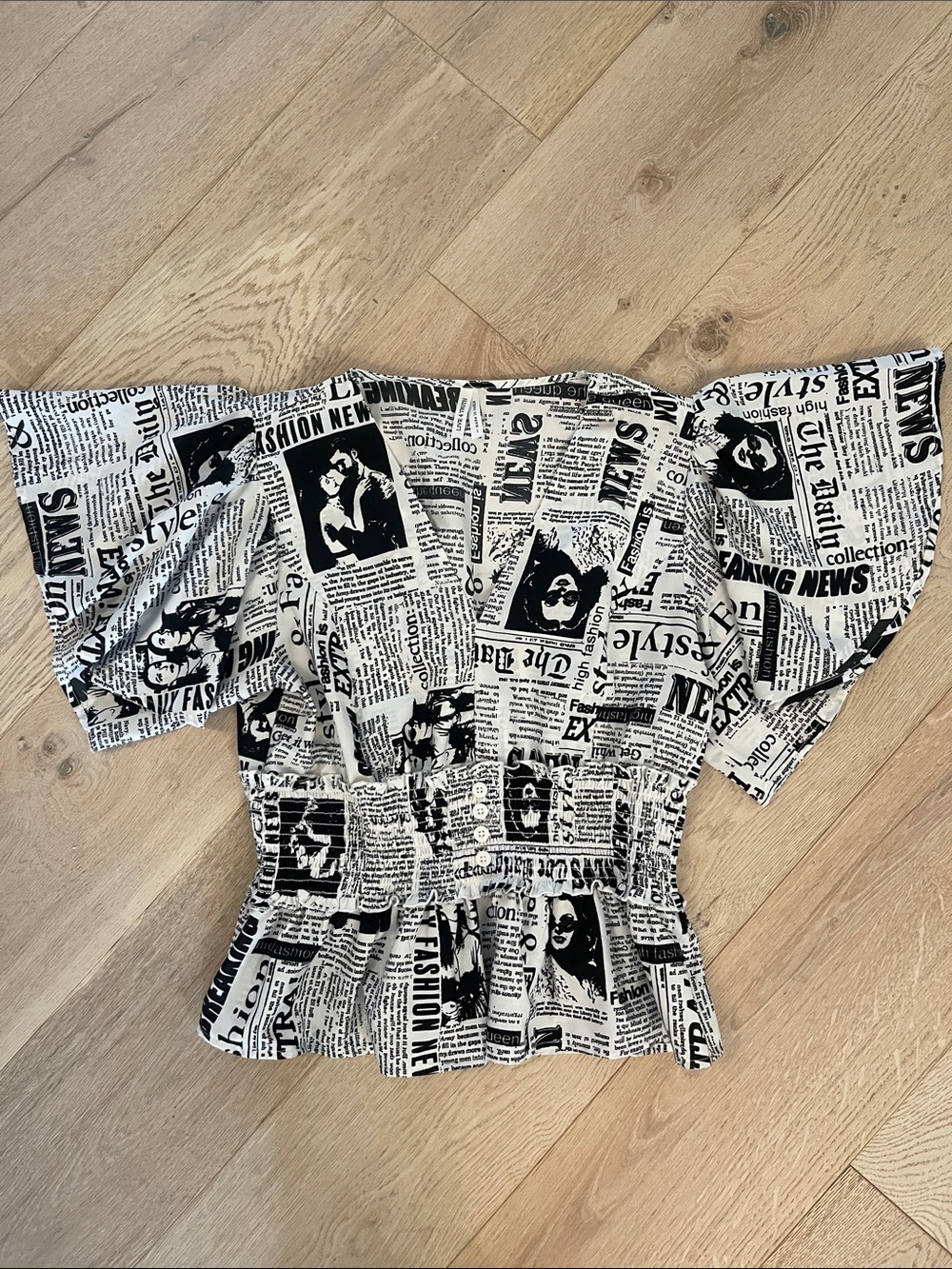 Live 4 Truth Black & White Newspaper-Print Flare Sleeve Peplum Blouse Size Large